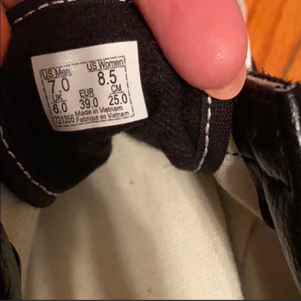 Vans black and white